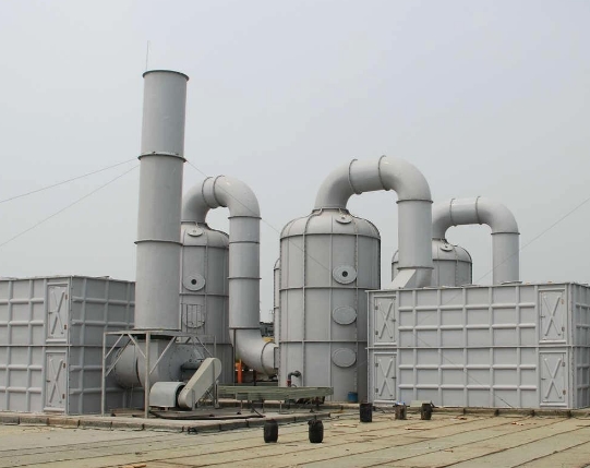 河南洛陽(yáng)萬(wàn)達(dá)玻璃鋼脫硫塔